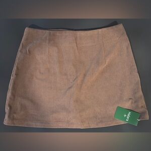 Brown Halara corduroy skirt (with shorts), size Large. New with tags!